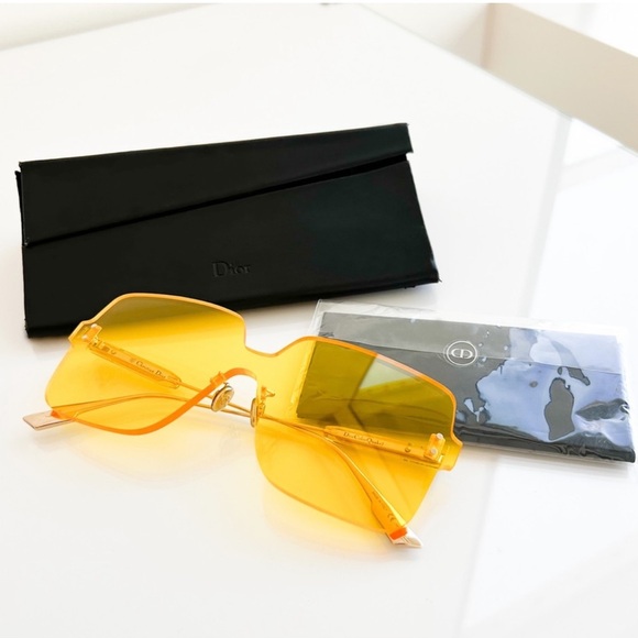 💛CHRISTIAN DIOR💛Oversized Tinted Sunglasses - Picture 2 of 11